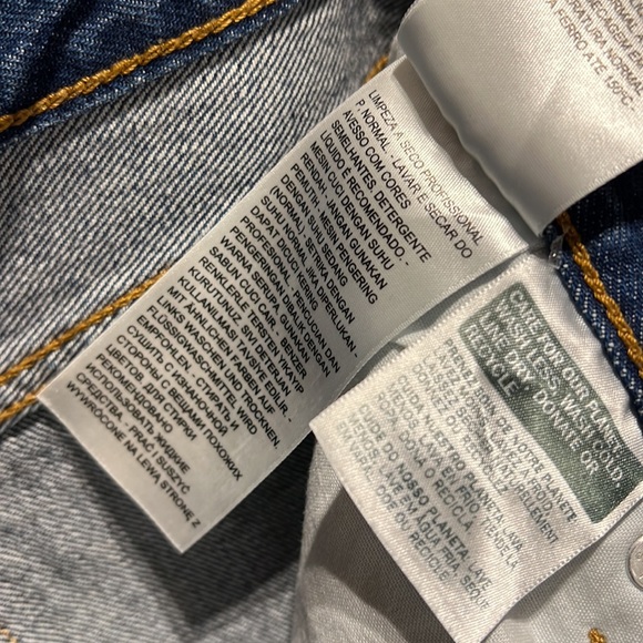 Levi’s Jean - Picture 13 of 14